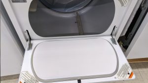 squeaking dryer door