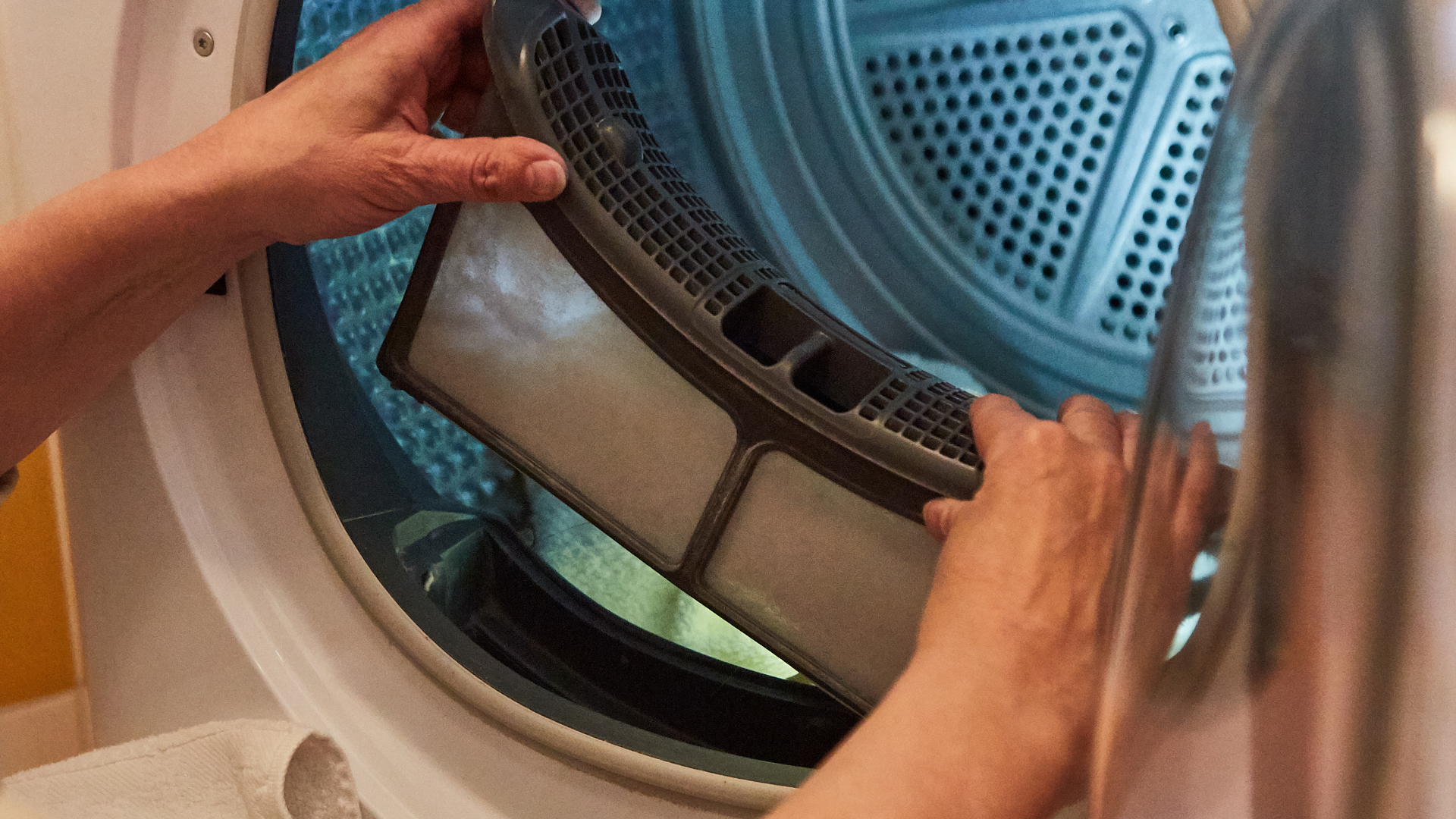 How to Clean a Washer Lint Trap